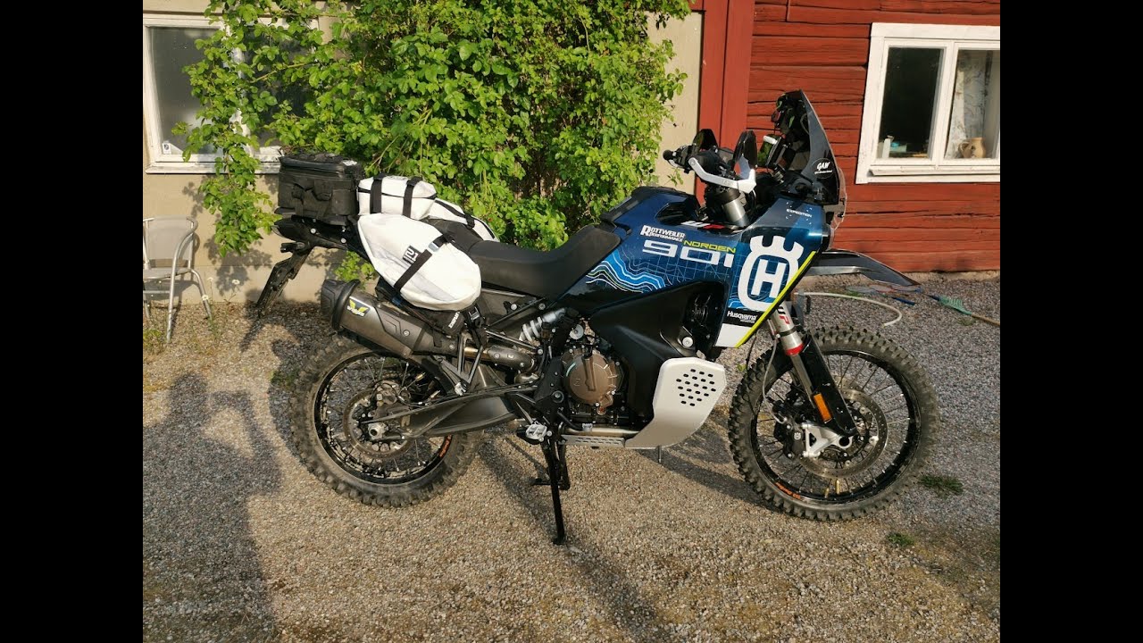 Norden 901 Expedition offroad weekend, sand, mud, single track.