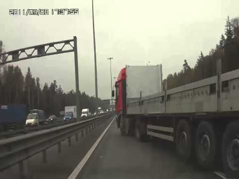 Skilled Truck Driver Crazy Reaction