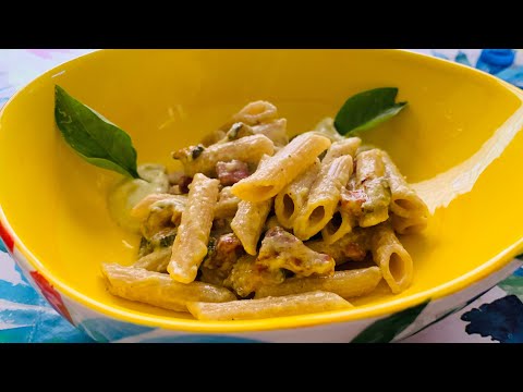 Penne con zucchine speck e Philadelphia