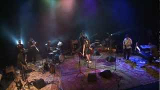 Video thumbnail of "Natali Dizdar - Pelin i med (ZKM Live)"