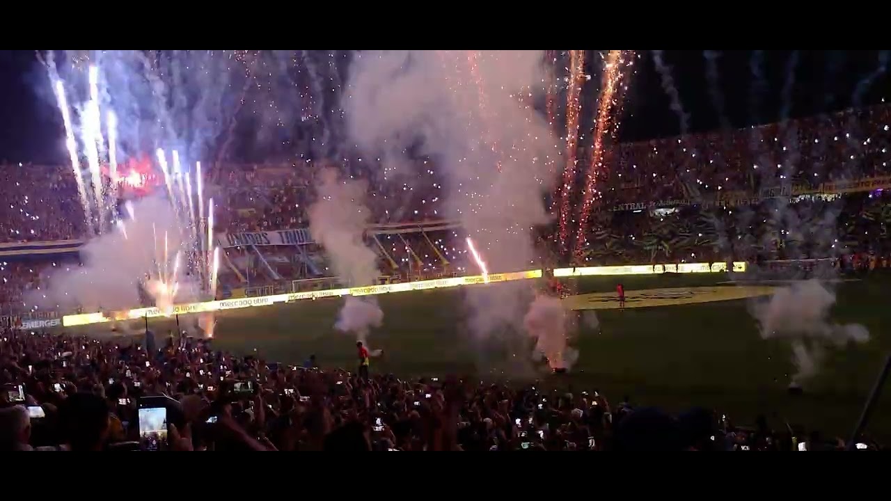 Espectacular Recibimiento Rosario central vs River .