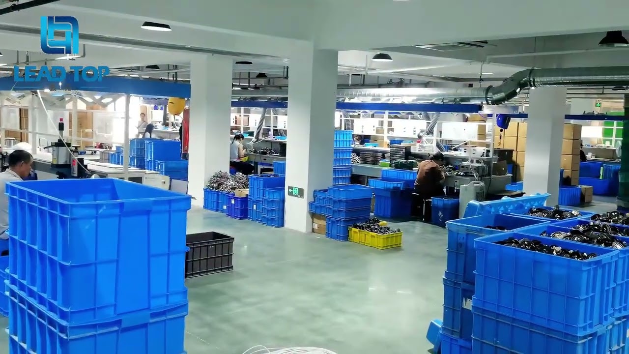 Meet the LT112 and LT113 dusk-to-dawn photocells 