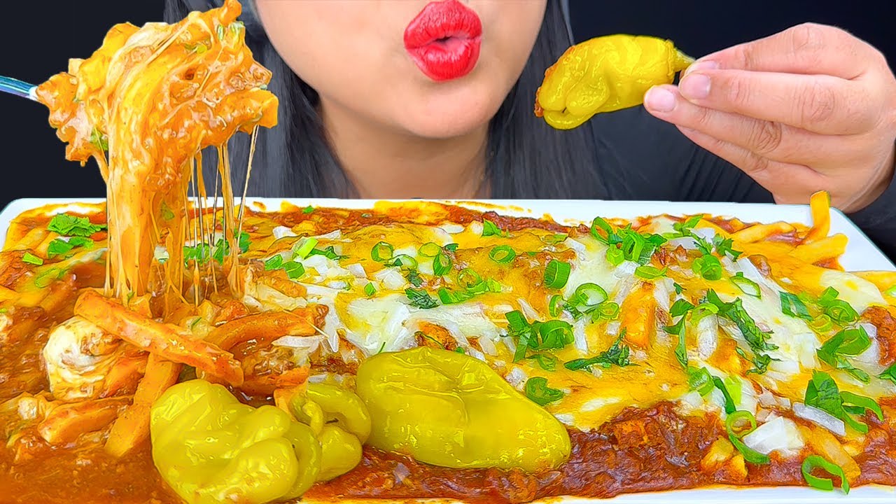 ASMR CHILI CHEESE FRIES