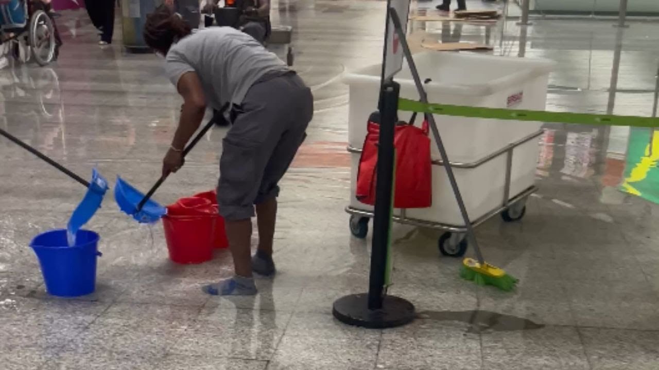 Storm causes major flooding and flight disruptions at Palma de Mallorca Airport ||  WooGlobe