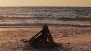 Watch the sunset on the beach 