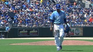 7/26/15: Royals bats active early as Ventura cruises
