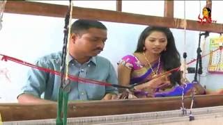 Koyyalagudem Cotton & Rajkot Pattu Fabrics Weaving - Krishnamma Sogasulu || Pushkaralu Special screenshot 3