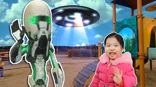 외계인 친구가 놀러왔어요! 외계인이 나타났다! 함께 재밌게 놀아요 Alien friend came to play. UFO