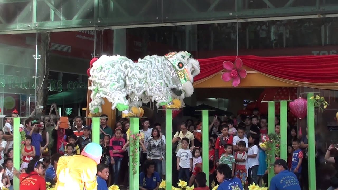 Yick Nam Lion dance troupe Team A