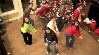 Deck the Rooftop-Glee music video Deck the Rooftop-Glee music video