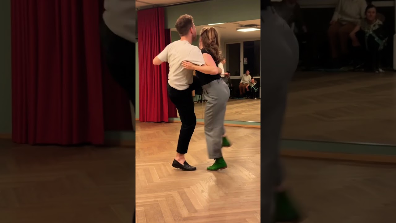 Charleston Beginner Intermediate w/ Skip Up, Hand to hand and some traveling 😁