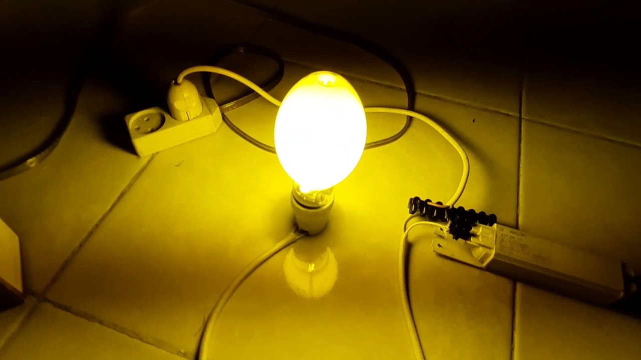 Philips SONI Internal Ignitor HPS Lamp 70W on 58W Fluorescent Ballast