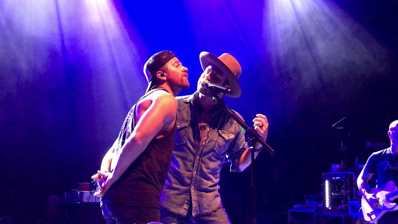 Kip Moore & Drake White - U2 Cover - Shepherd's Bush, London