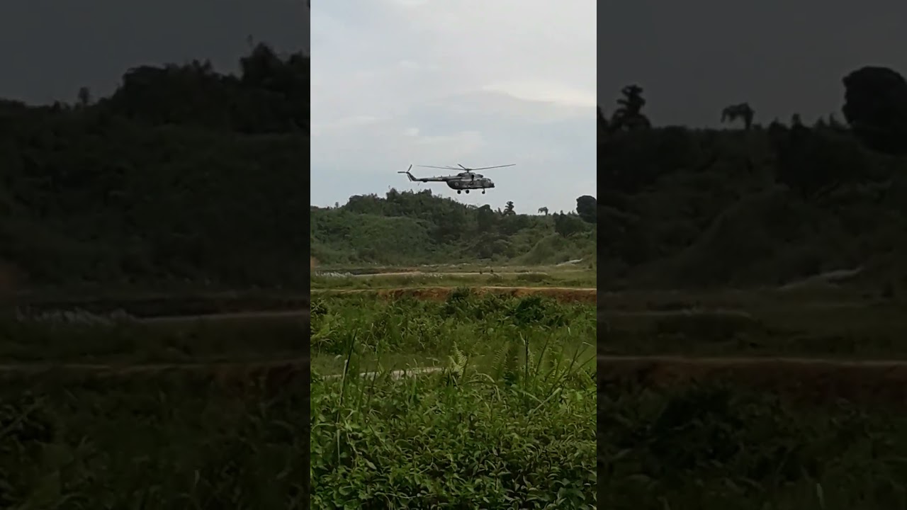 ৫ ফুট ৭ ফুটের একটি আকাশমনি কাঠের খাট