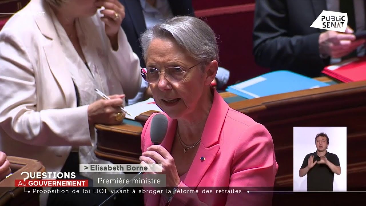 Abrogation de la réforme des retraites : "Ce texte, vous le savez, est anticonstitutionnel"