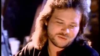 Watch Travis Tritt Drift Off To Dream video