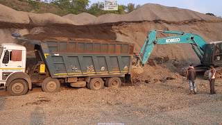 12 Wheeler Tipper Truck Stuck Pushed By Kobelco 220 Excavator - Hyva Truck Video.