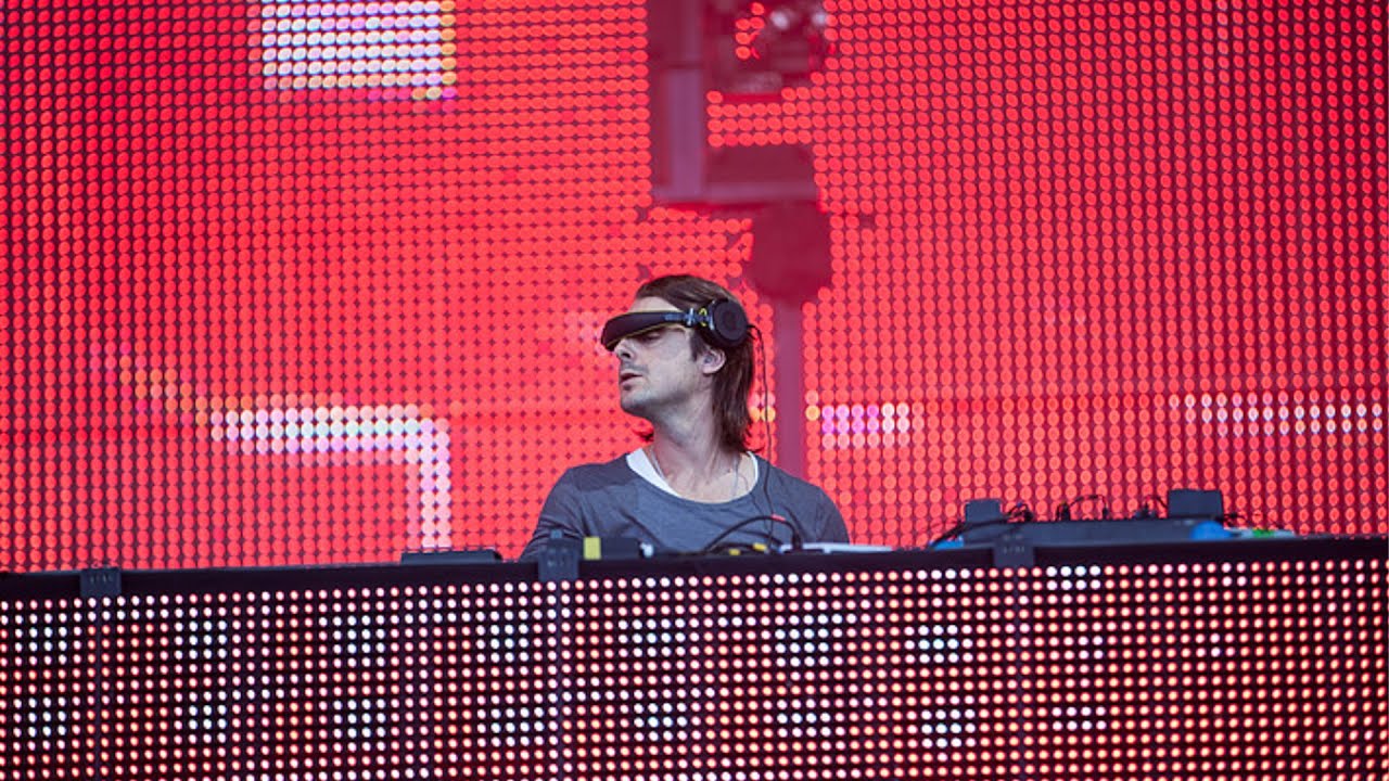 Resurrection / Together (Axwell LIVE at Summerburst 2012)