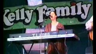 The Kelly Family- Old MacDonald Wolfenbuettel 18-04-1992.wmv