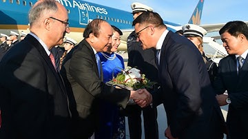 Thủ tướng Nguyễn Xuân Phúc đến Frankfurt, bắt đầu chuyến thăm CHLB Đức