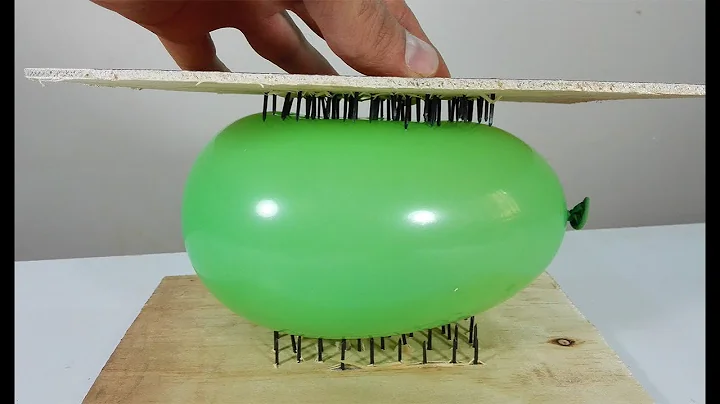 Bed of Nails //// Simple Science Experiment /// Balloon trick
