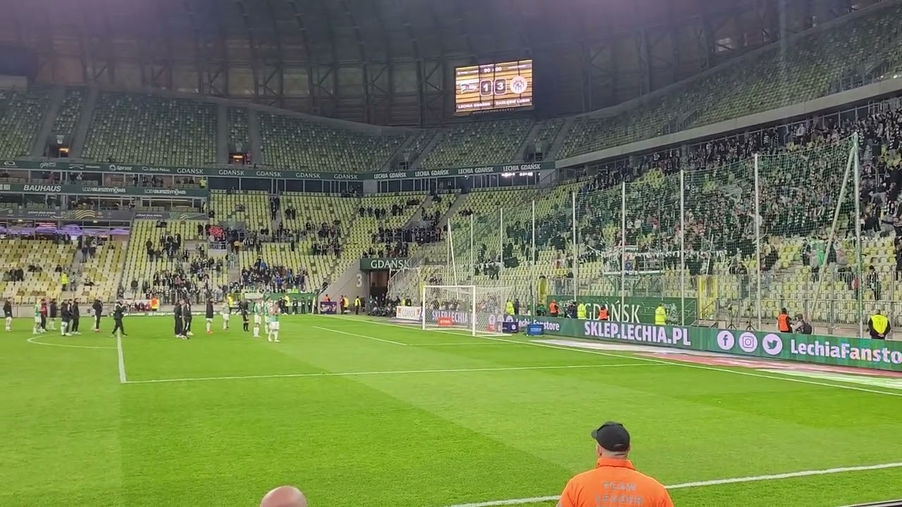 Wściekli kibice Lechii Gdańsk po spadku z Ekstraklasy