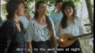 Video thumbnail of "Bisserov Sisters Elenko Mome Malenko 1989"