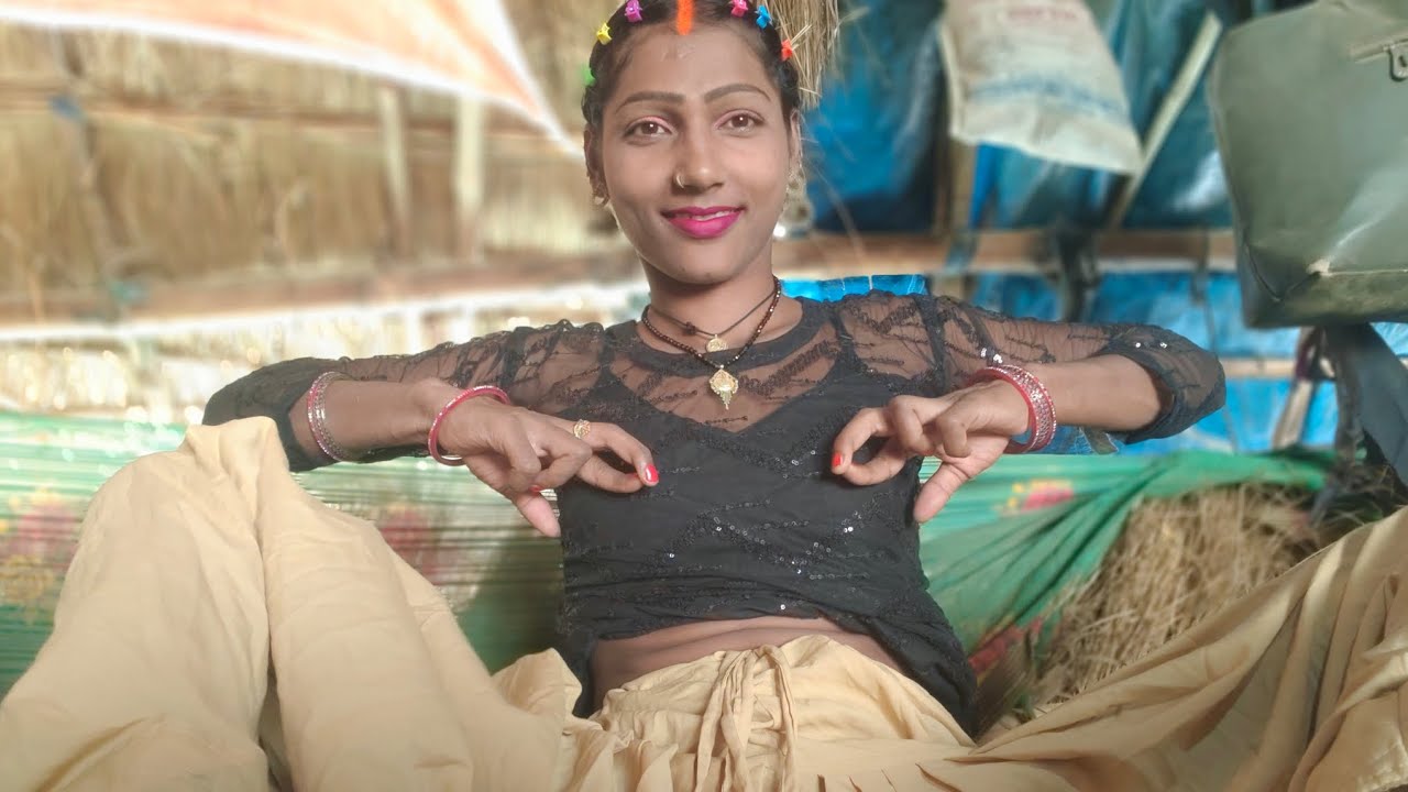 आज मैं सूट में कुछ रोमांटिक वीडियो बनाई हूं तो प्लीज आप लोग सपोर्ट कीजिएगा और कमेंट #vlogvideo