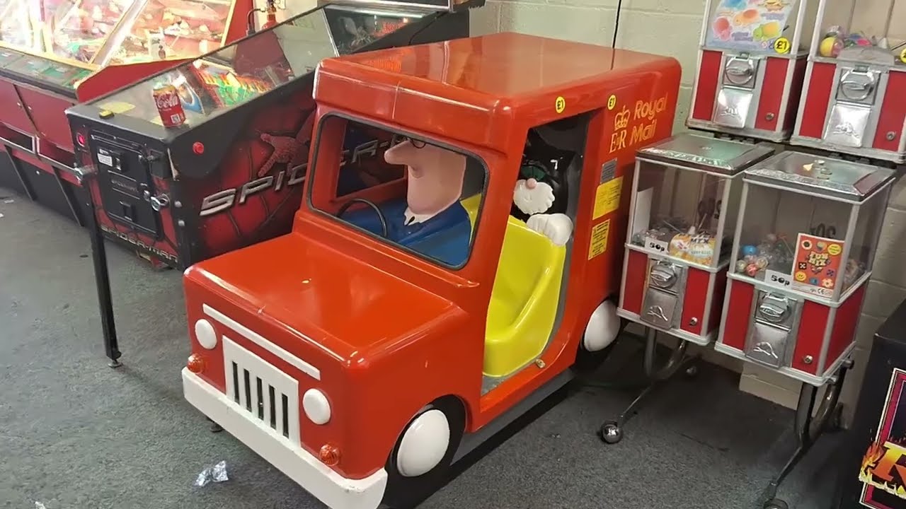 Монетный аттракцион "Почтальон Пэт" от OMC Electronics/Photo Me, 1990-е годы