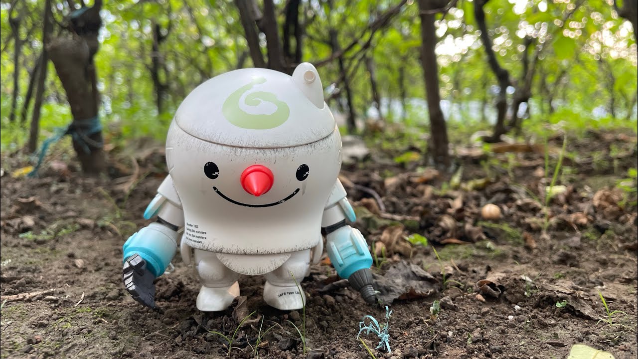 Reviewing Popmart Labubu x Ma.K: Snowman - YouTube