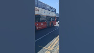 Superloop SL5 Double decker. 1/7/25 ED68. Type training at South Croydon