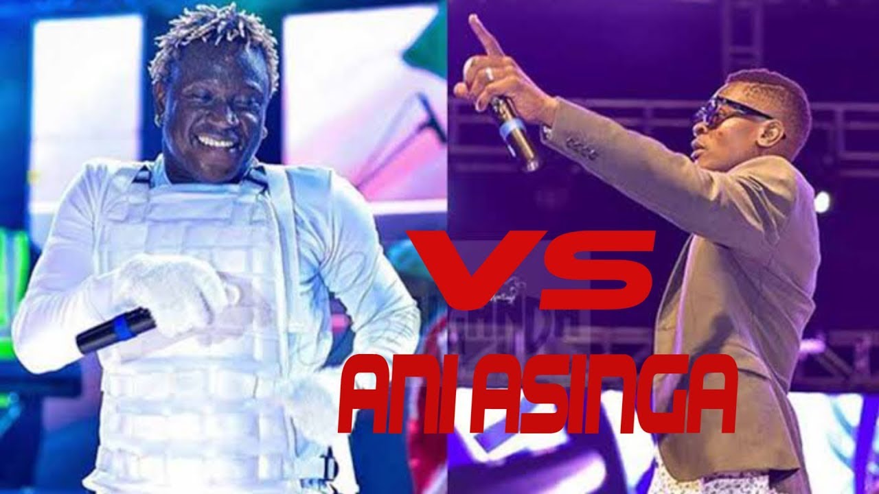 Gravity Omutujju Vs Dr Jose Chameleone Ani Asinga Okuyugumya Stage