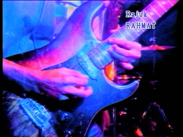 Rahmat Ekamatra - Rajuk (Official Music Video) class=