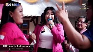 Terlalu Sayang Cover Tria Meggy - Robbis Entertaimnent