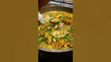 ОЧЕНЬ ПРОСТО, НО ОООЧЕНЬ ВКУСНО - РИС С МИДИЯМИ НА СКОВОРОДКЕ