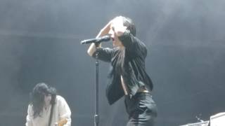 Savages - I need something new (live@NOS Alive), Lisbonne, July 7, 2017