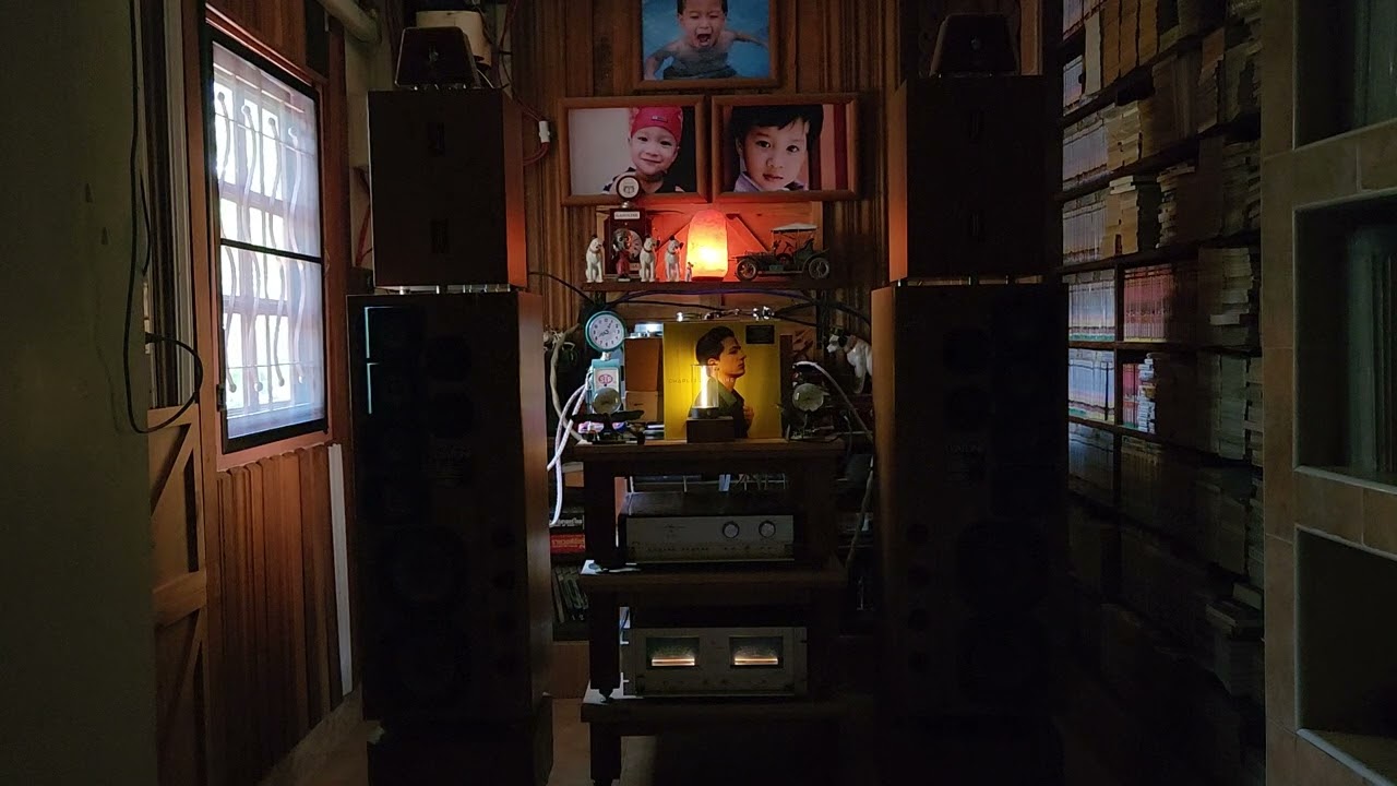 Charlie Puth : Nine track mind : side 2 on vinyl