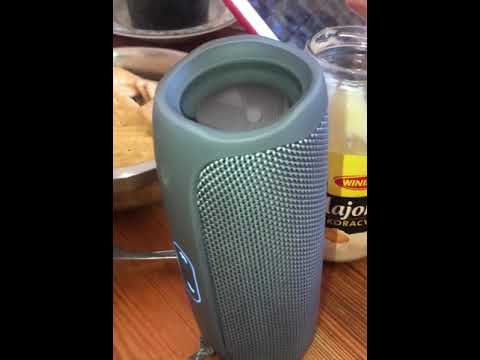Blowing! JBL FLIP