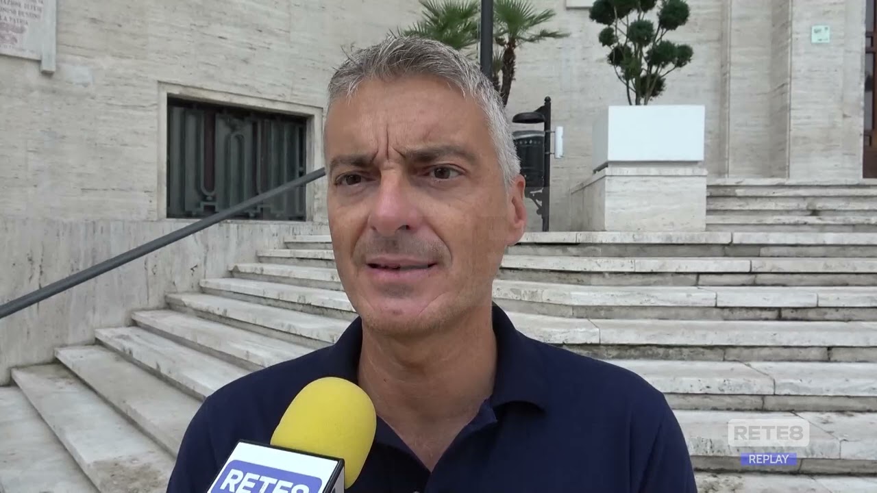 Stadio Pescara - Tribuna Maiella a metà