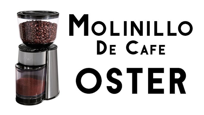 Comenzando con el mejor molinillo de café. Barista hace espresso en el  café. Barista moler con máquina de café. Molinillo de café moliendo granos  tostados Fotografía de stock - Alamy