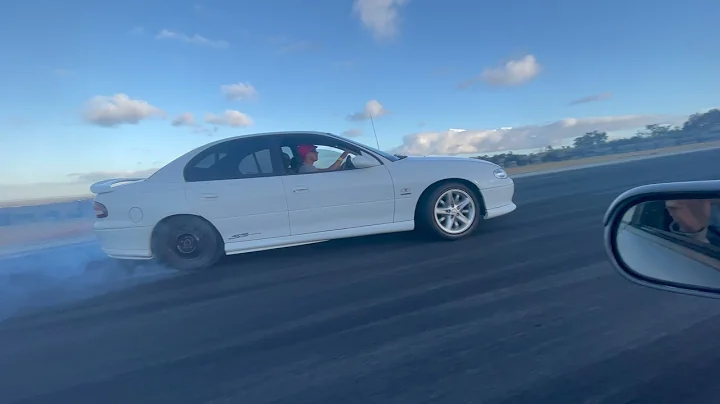 Holden VT SS(STOCK) Commodore at Powercruise #87 Perth 2021 CRUISING | BURNOUTS