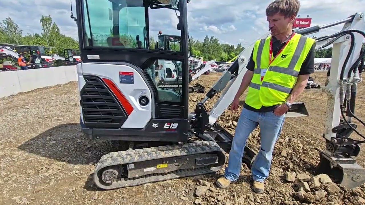 Bobcat highlights features of E19 mini excavator at ‘Demo Days 2025’