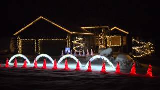 Download Lagu (Best Christmas Song Ever!) Florin Street - My Favourite time of Year Christmas Light Show MP3