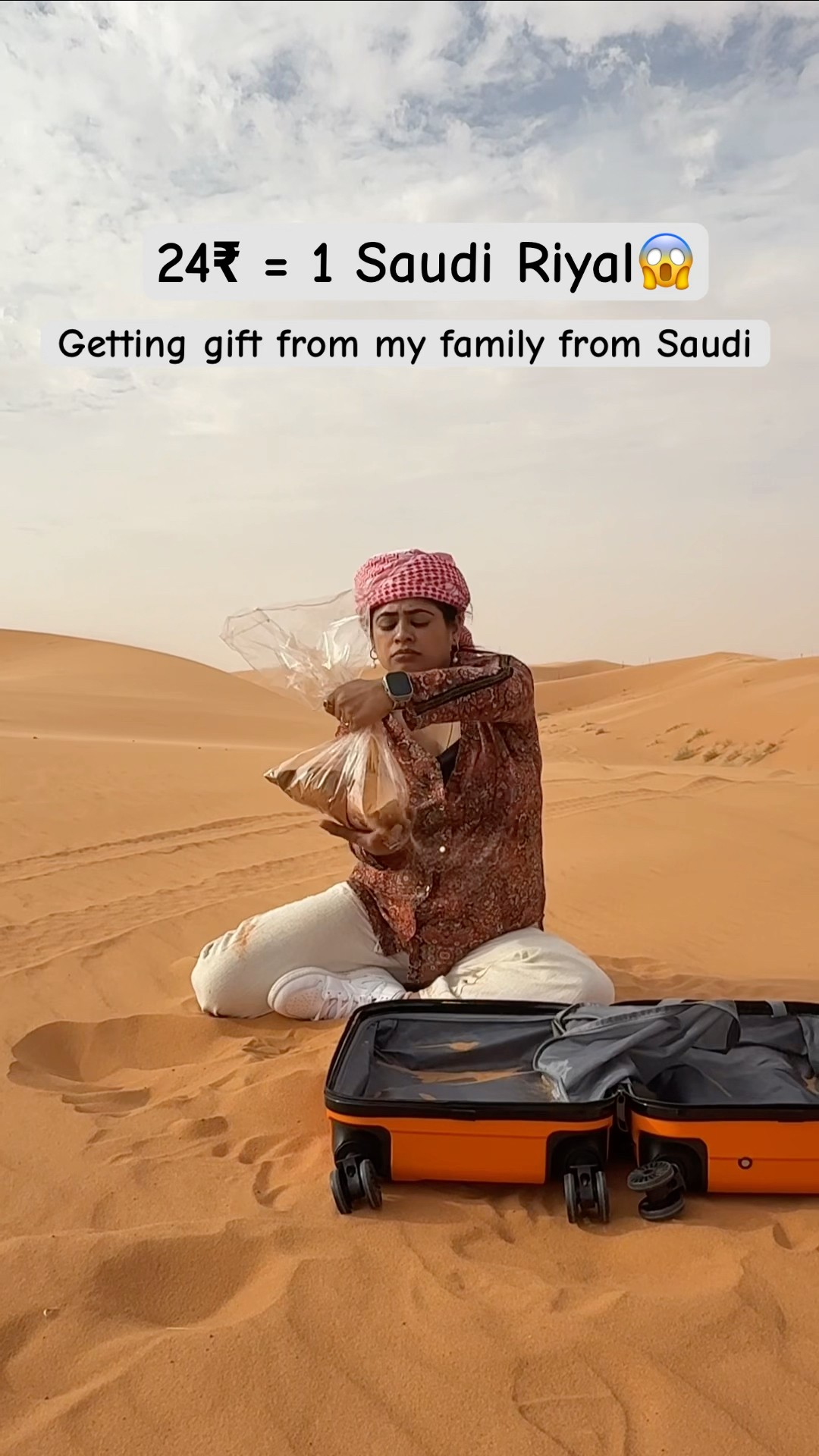 Foreign gayi thi toh family ke liye gift ? lai hu #littleglove #saudiarabia