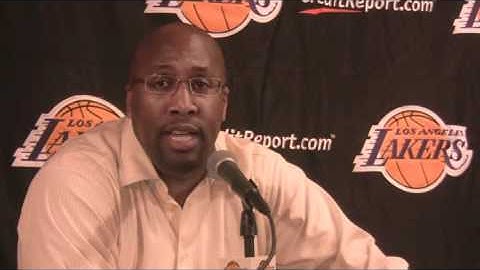 ESPNLA.com: Mike Brown on finding combinations in the second unit