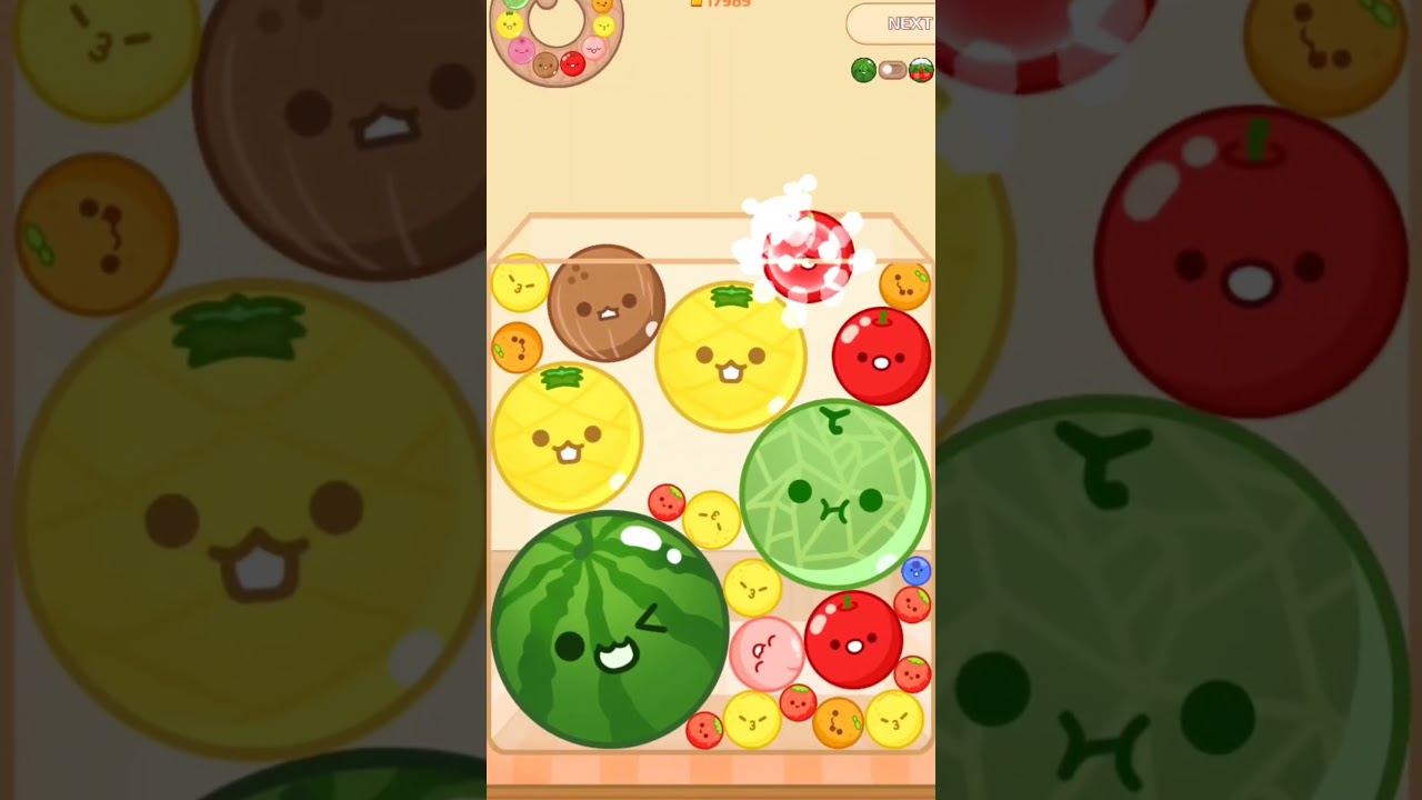 What happens when you merge two watermelons on Melon Maker