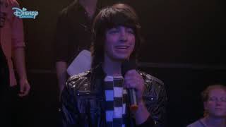 Vignette de la vidéo "Camp Rock - This Is Me - Music Video - Disney Channel Italia"
