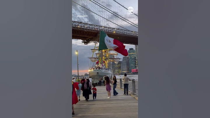 Mexican Navy sailboat crashes into Brooklyn Bridge, officials say