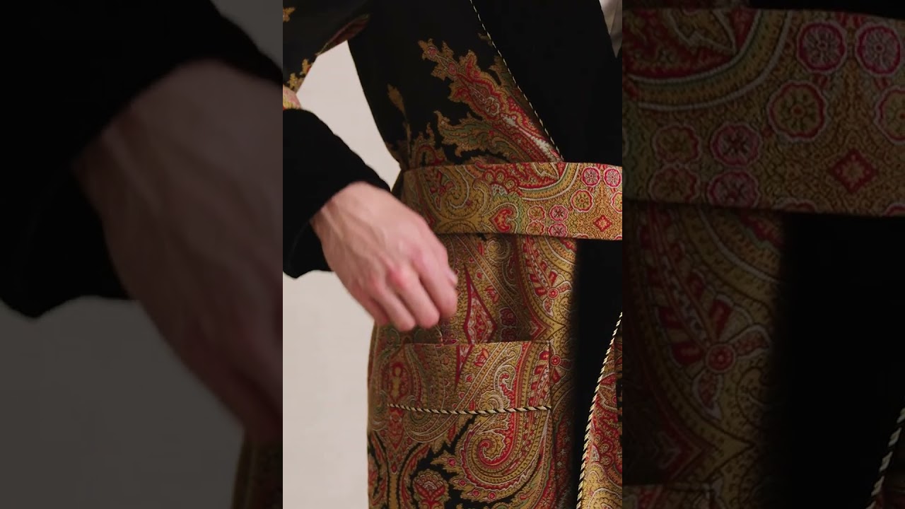 New and Lingwood Abutilion Lined Dressing Gown