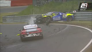 Kondo-Rinaldi Ferrari crashes after overtake manoeuvre goes wrong | NLS - Nürburgring 24